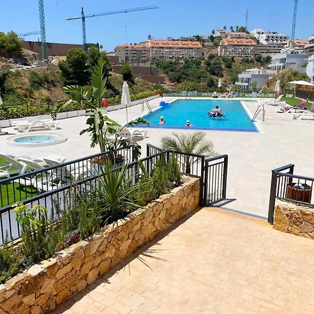 Luxury 2 Bed In El Higueron *